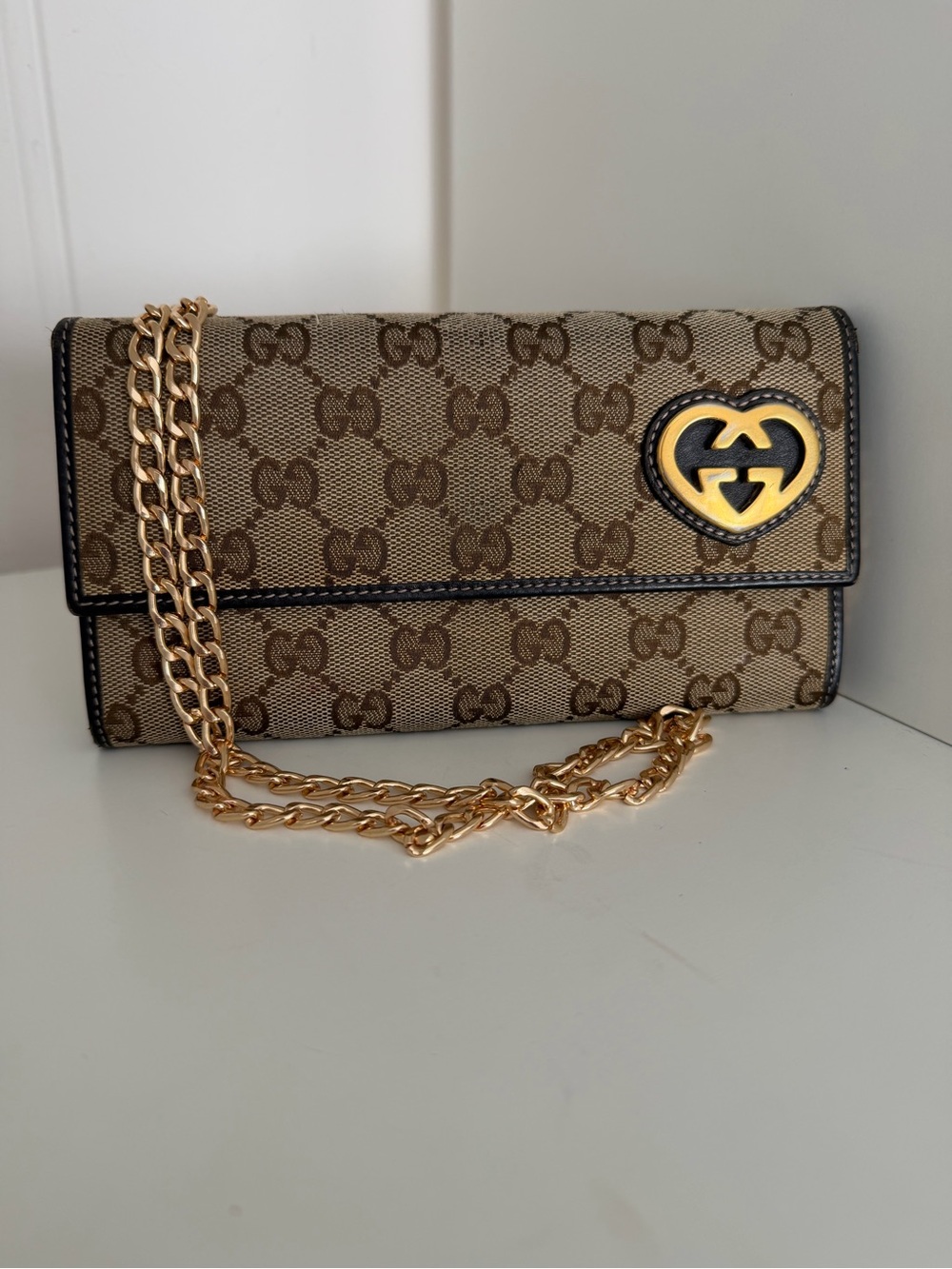 Authentic Gucci Heart Britt Continental Wallet + Crossbody Chain